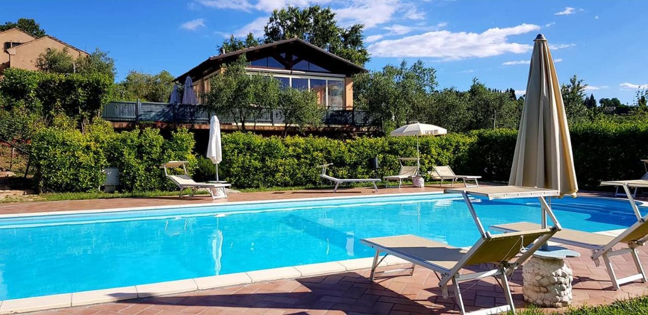 Agriturismo Fiore Di Campo Фермо Екстериор снимка