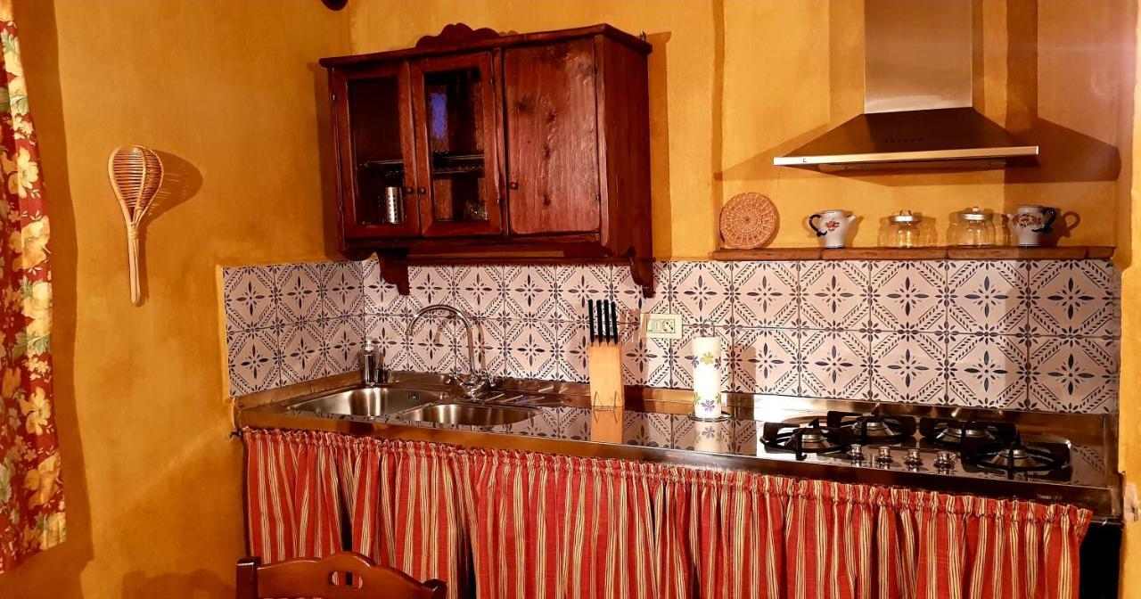 Agriturismo Fiore Di Campo Фермо Екстериор снимка